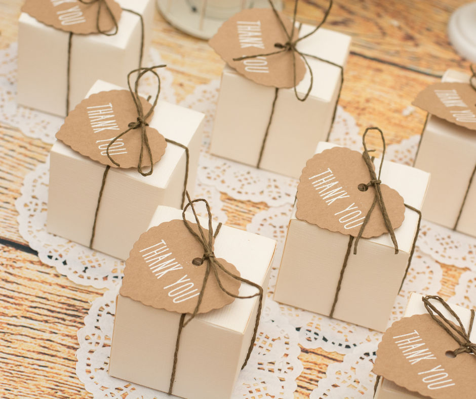 Elegant and Earthy: Why Wood Wick Candles Make Perfect Wedding Favors