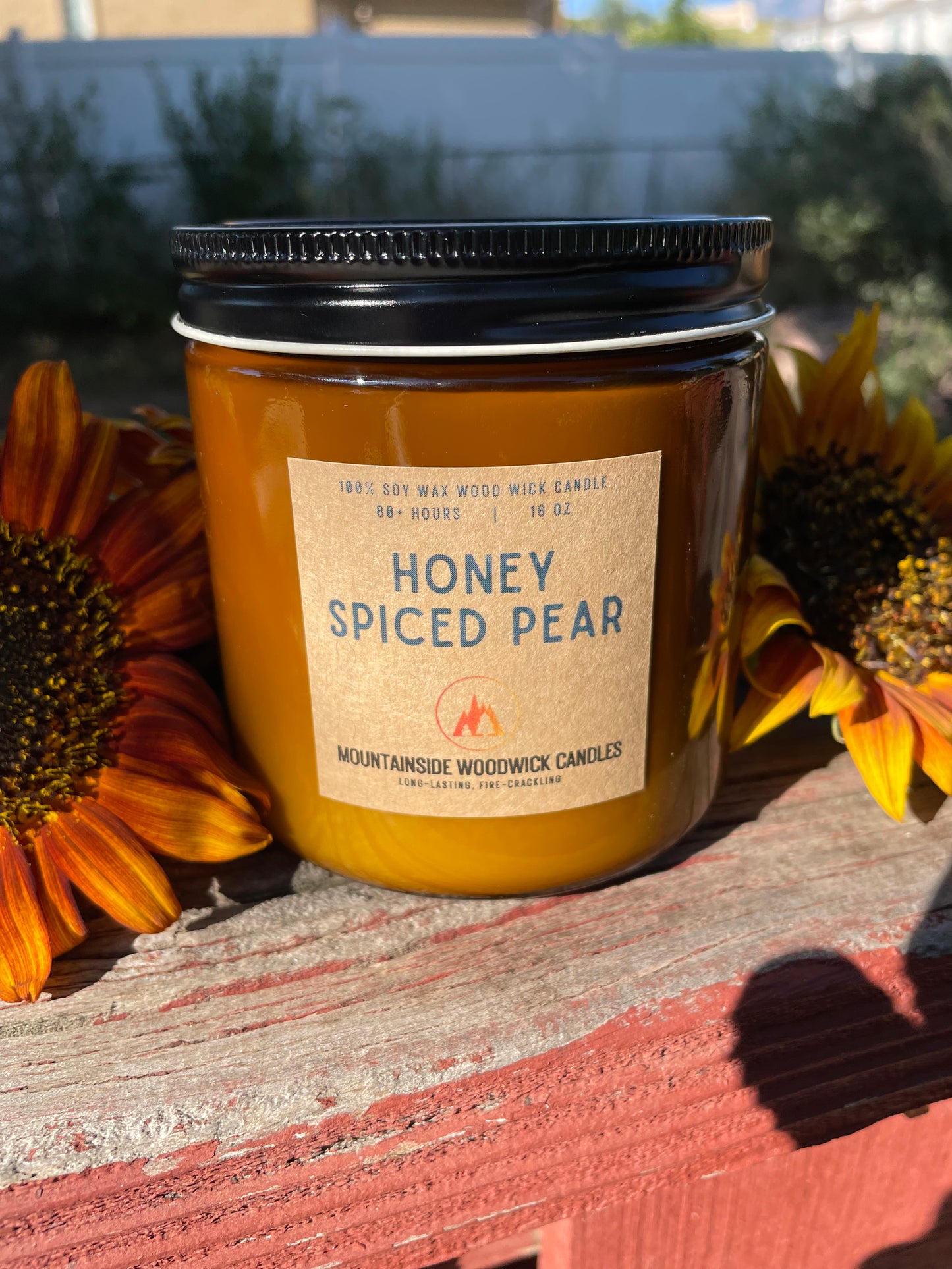 Honey Spiced Pear (16 oz.) - Large Wood Wick Candle